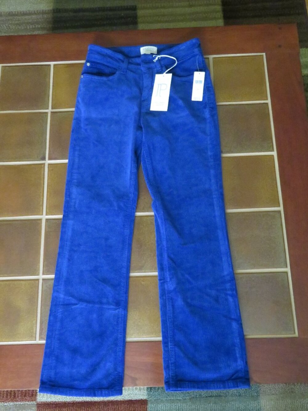 Pilcro Blue The Yaya Mid-Rise Corduroy Crop Flare Jeans Size 26 New with Tags NW - Picture 5 of 11